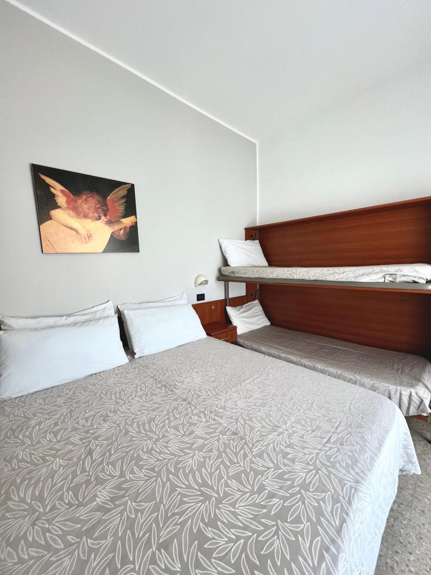Hotel B&B Ardea Римини Экстерьер фото