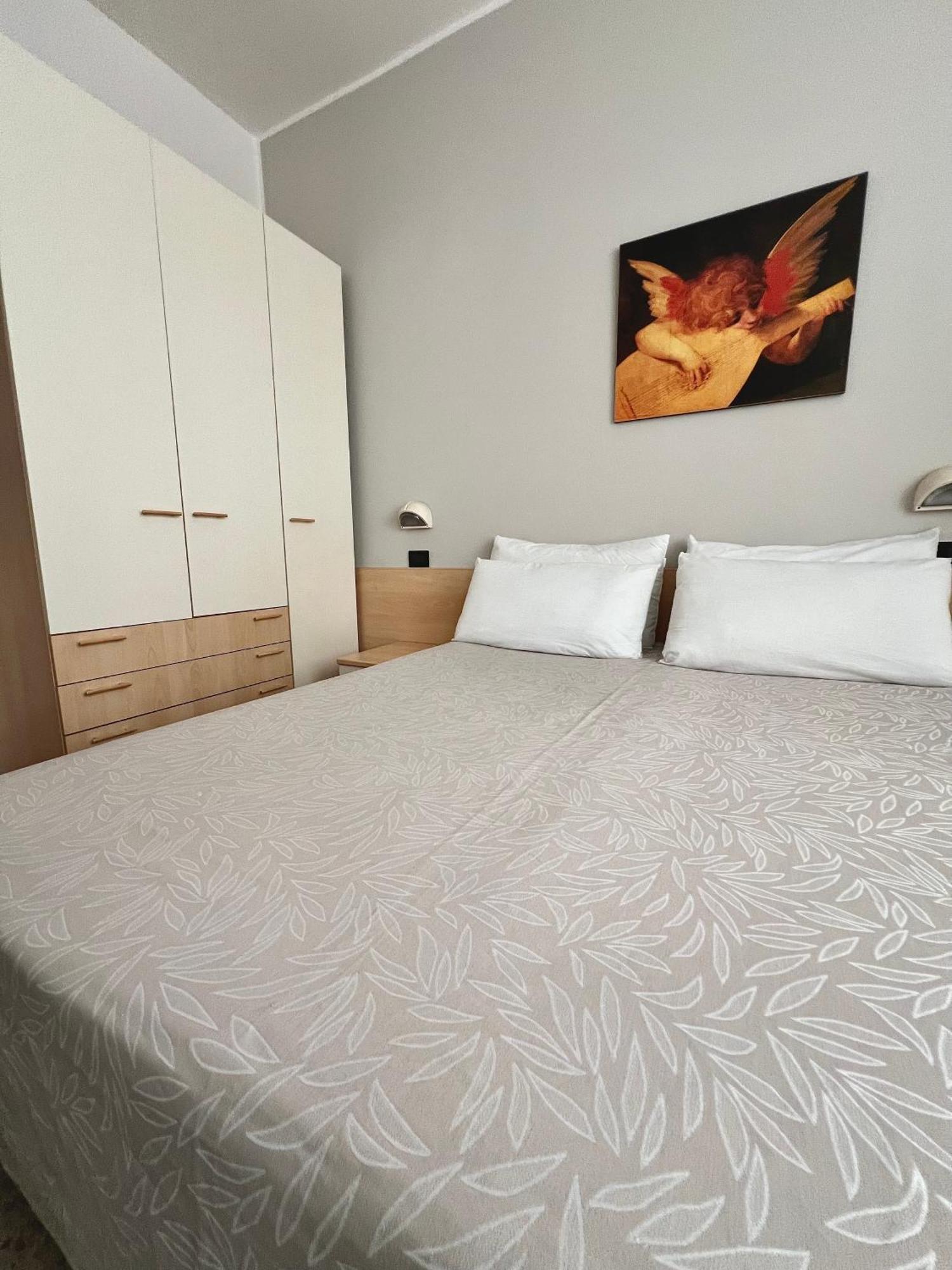 Hotel B&B Ardea Римини Экстерьер фото