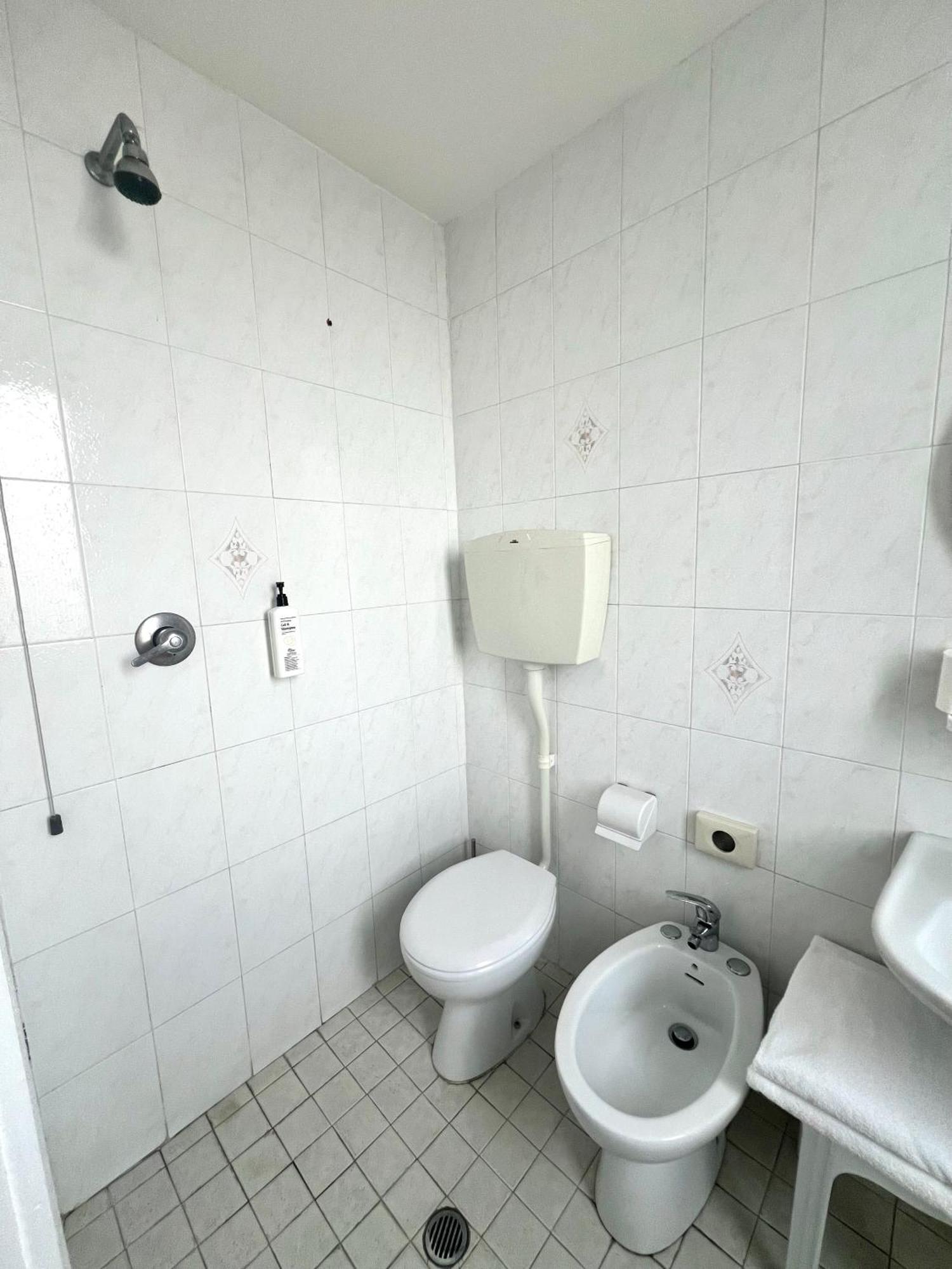Hotel B&B Ardea Римини Экстерьер фото