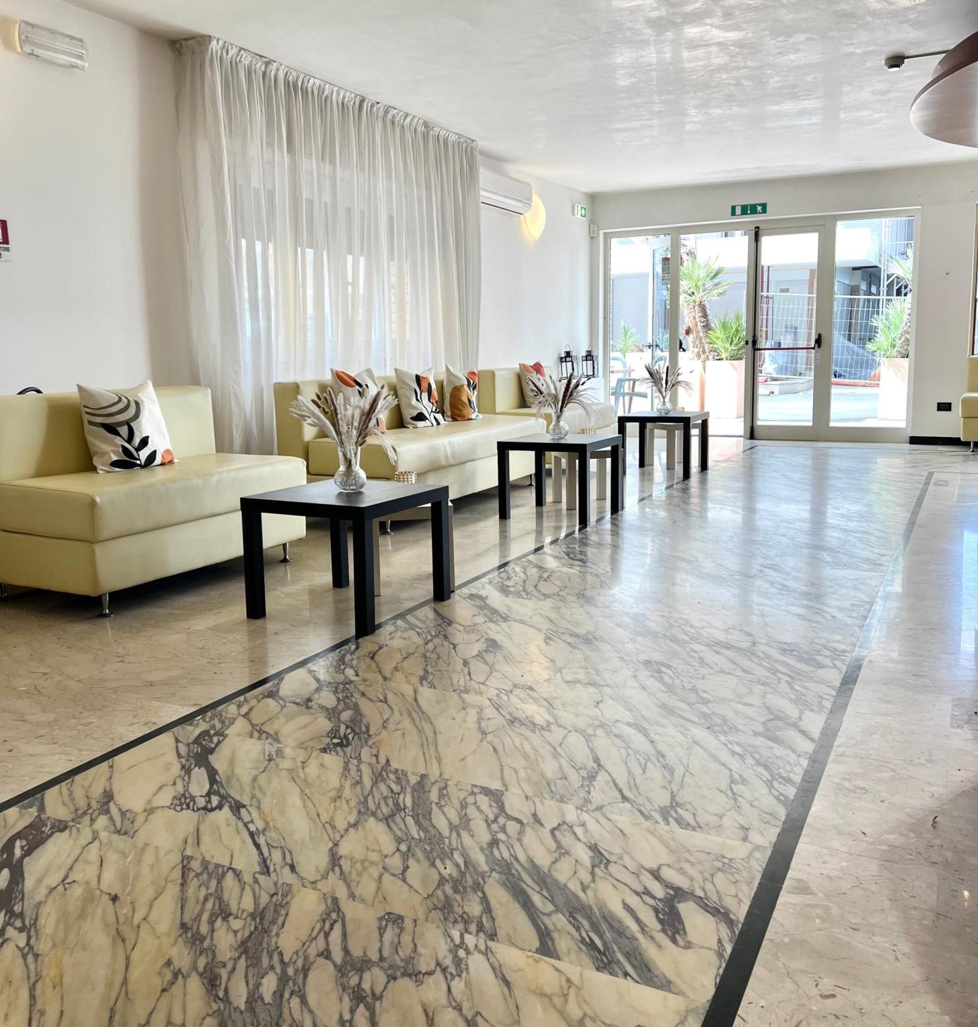 Hotel B&B Ardea Римини Экстерьер фото